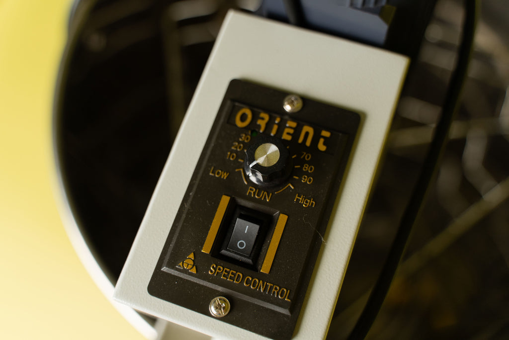 EXTRACTOR - 3 FRAME STAINLESS STEEL MOTORIZED