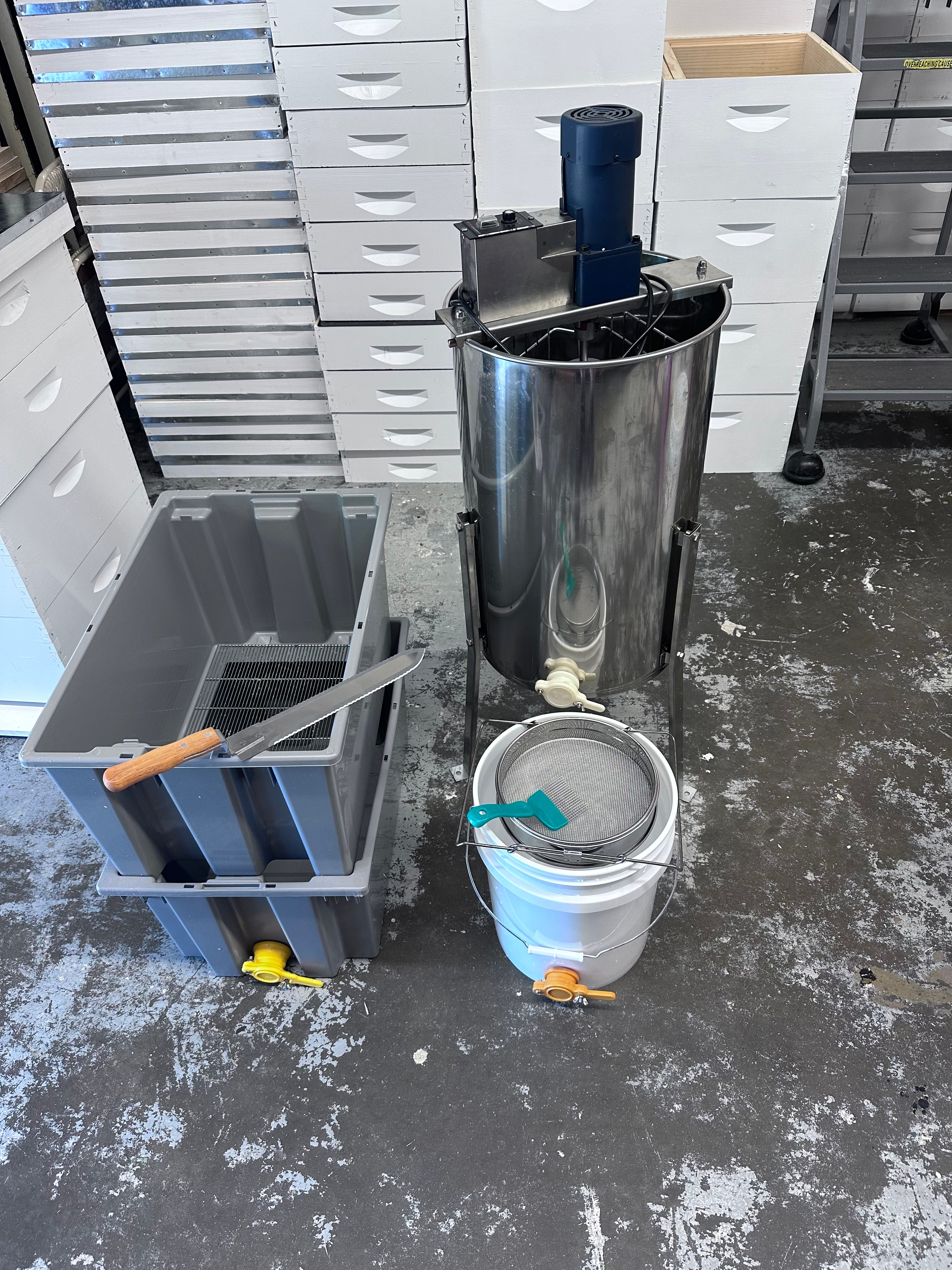 3 Frame Electric Honey Extraction Kit - Rental