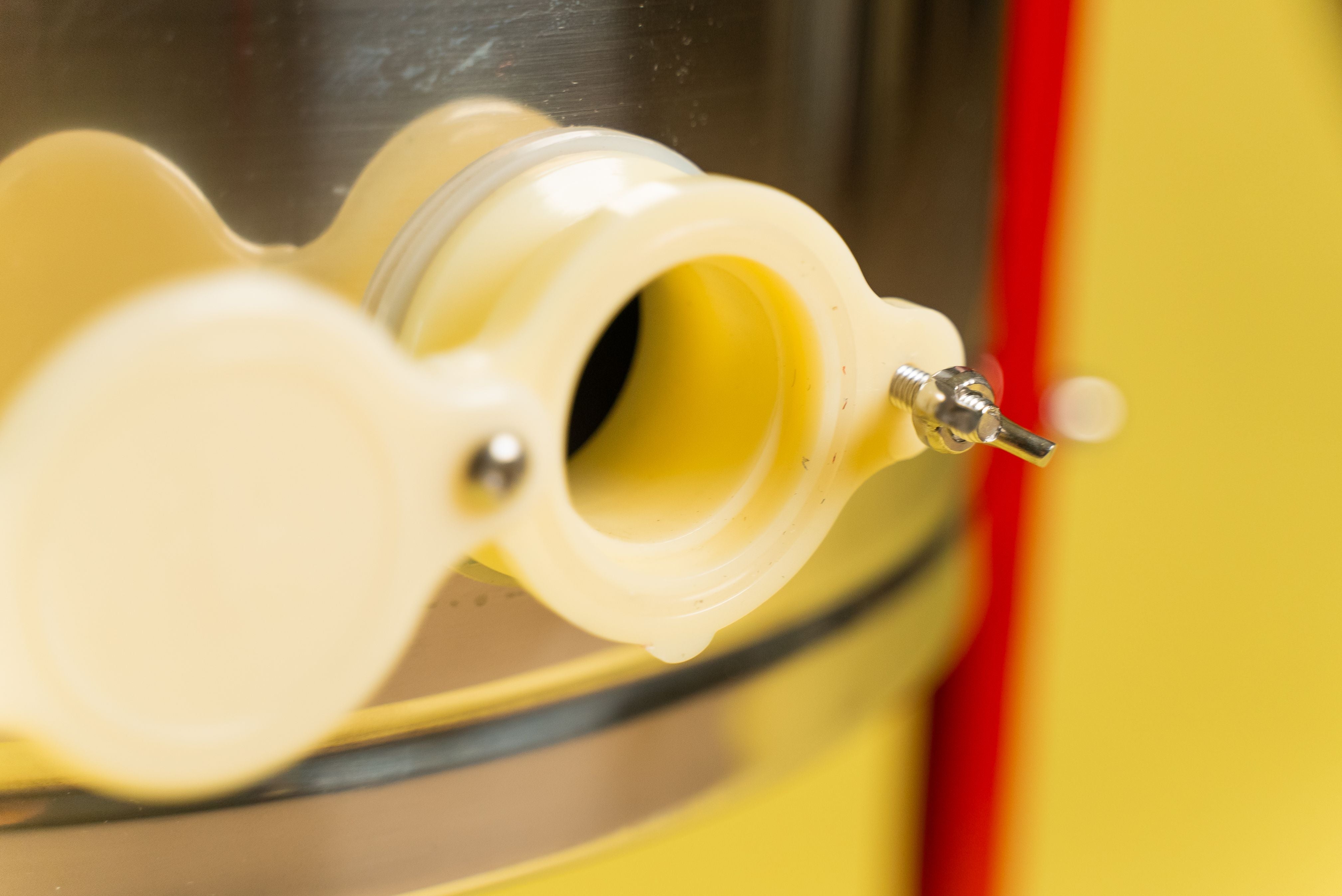 EXTRACTOR - 3 FRAME STAINLESS STEEL HAND CRANK